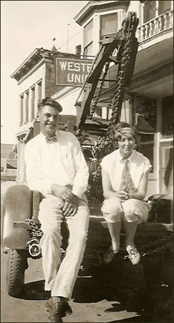 Mig & Russ in 1930